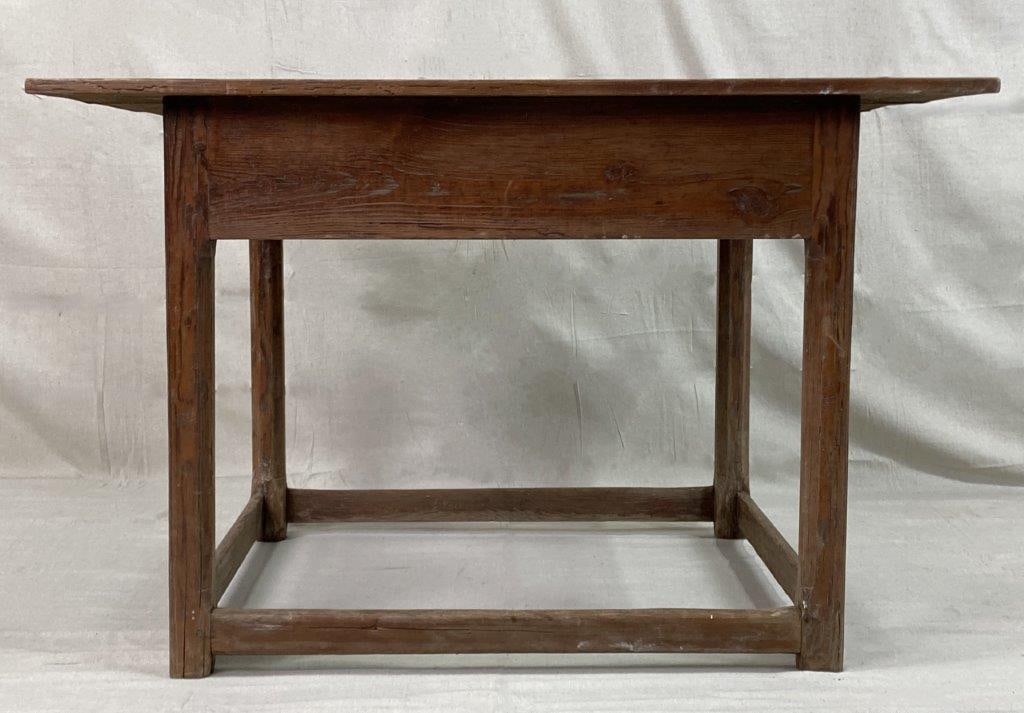 Country One-Drawer Table - 6