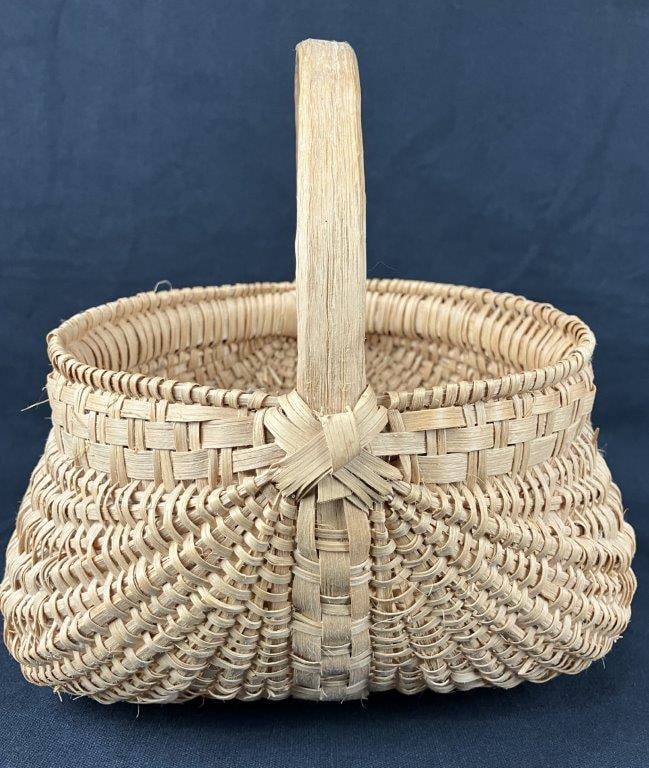 Country Buttocks Basket - 2