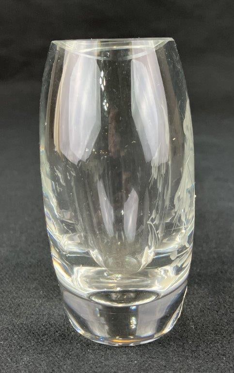 Mid-Century Modern Swedish Art Glass Bud Vase - 4