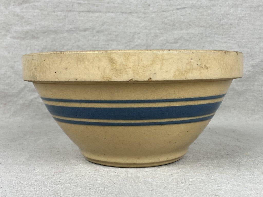 Vintage Yellow Ware Bowl with Two Green Bowls - 5