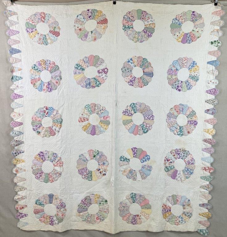 Dresden Plate Pattern Quilt (1 of 11)