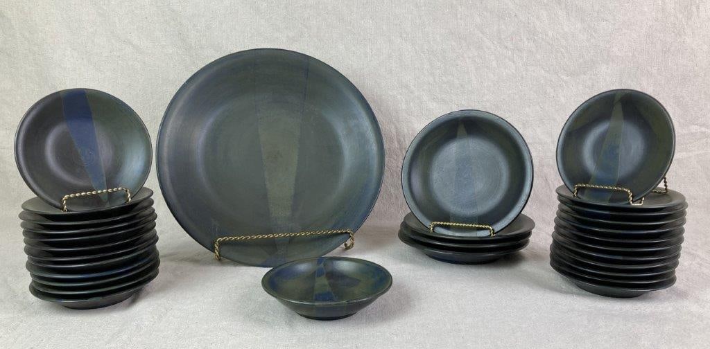 Nancy Patterson Lamb Blue Ridge Pottery Plates (1 of 13)