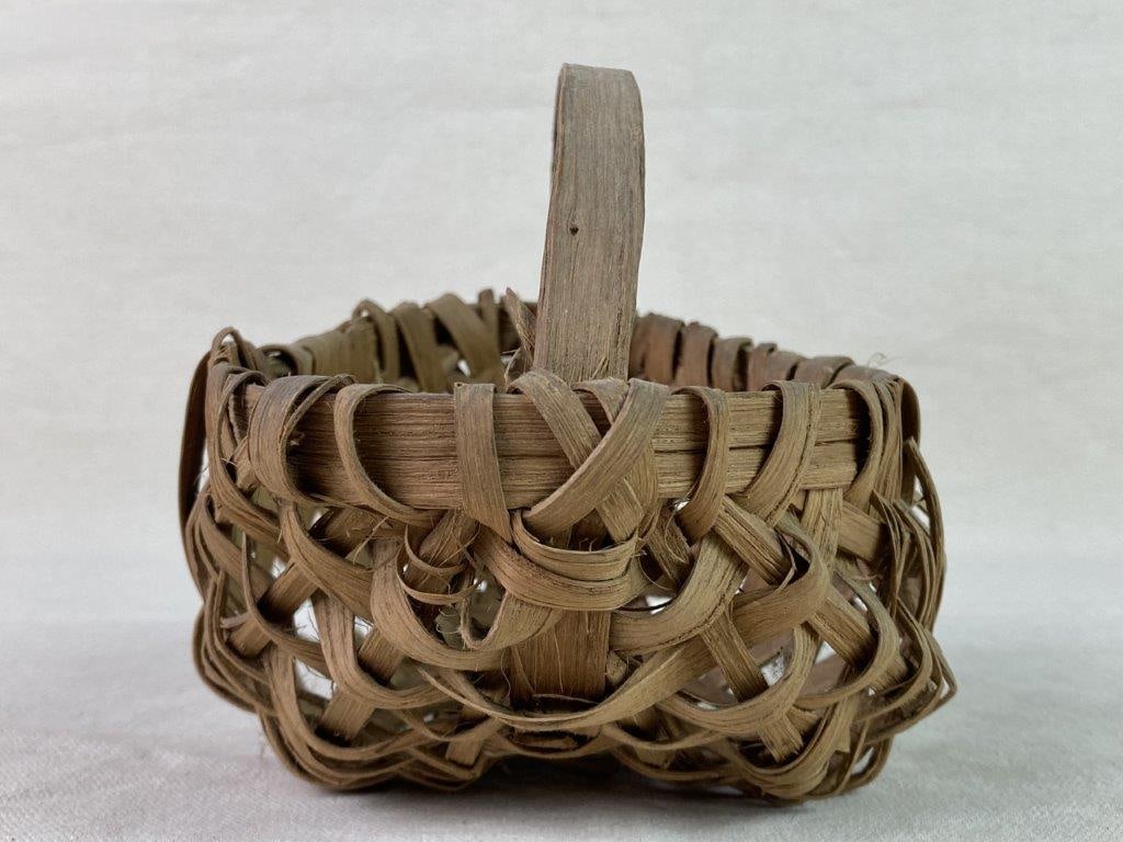 Small Country Buttocks Basket - 6