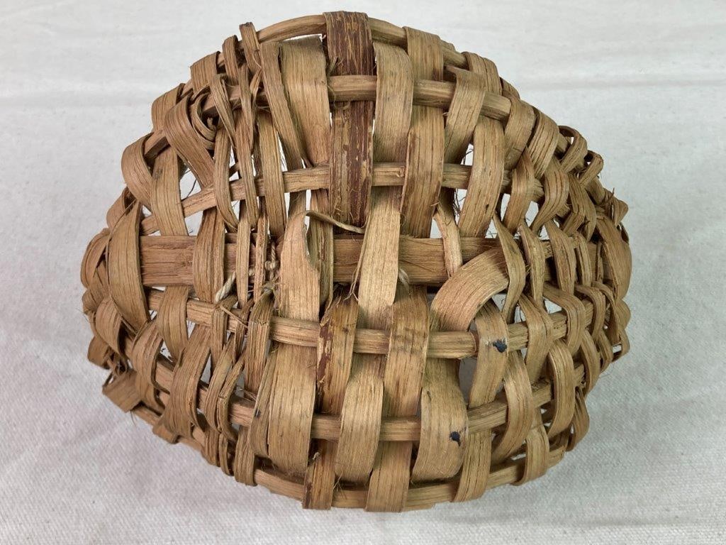 Small Country Buttocks Basket - 7