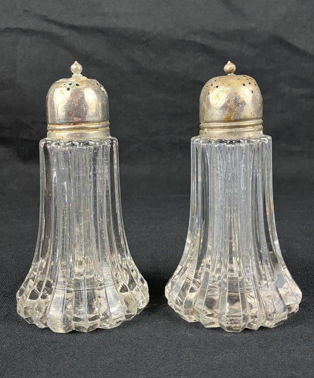 Sugar Shakers and Salt & Pepper Shaker Pair - 7