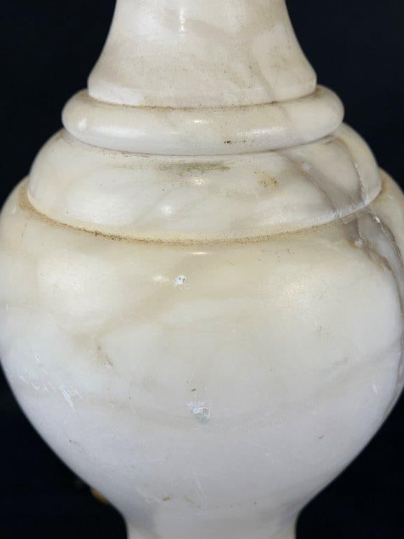 Carrara Marble Lamp - 3