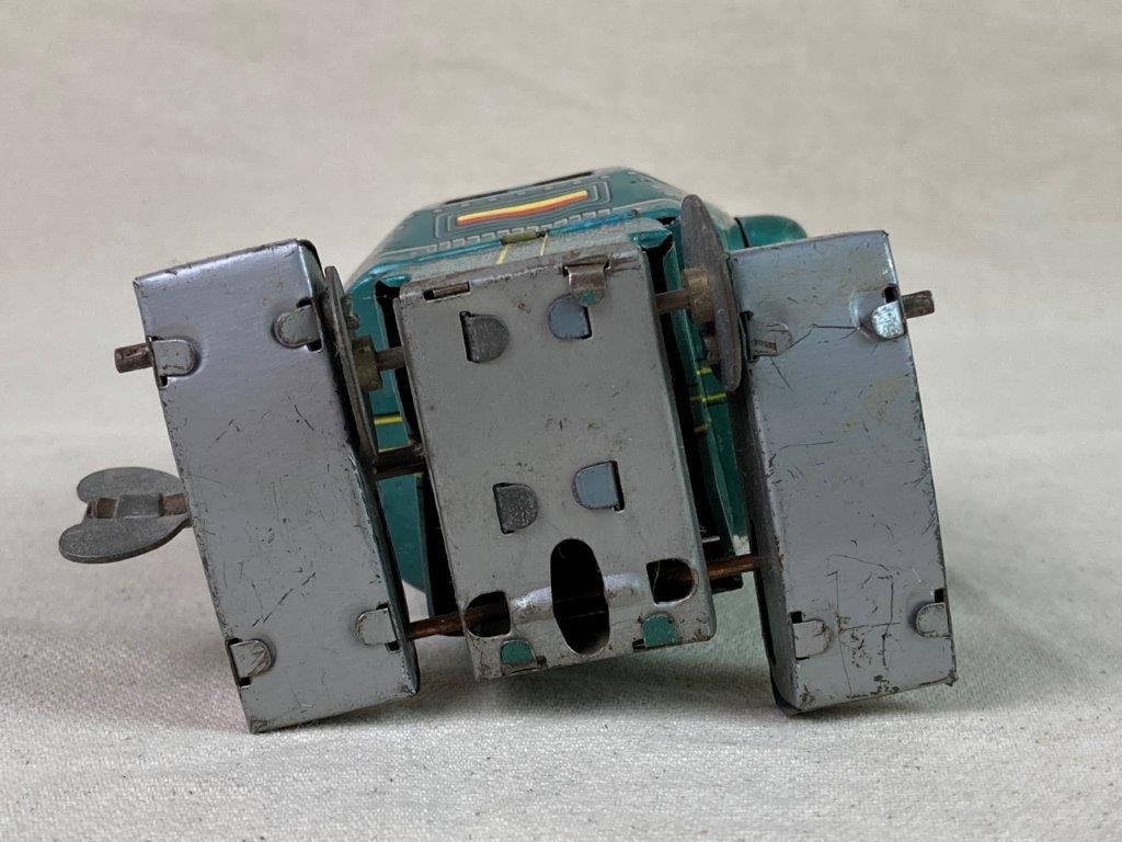 Vintage Noguchi Tin Mighty Robot Toy - 7