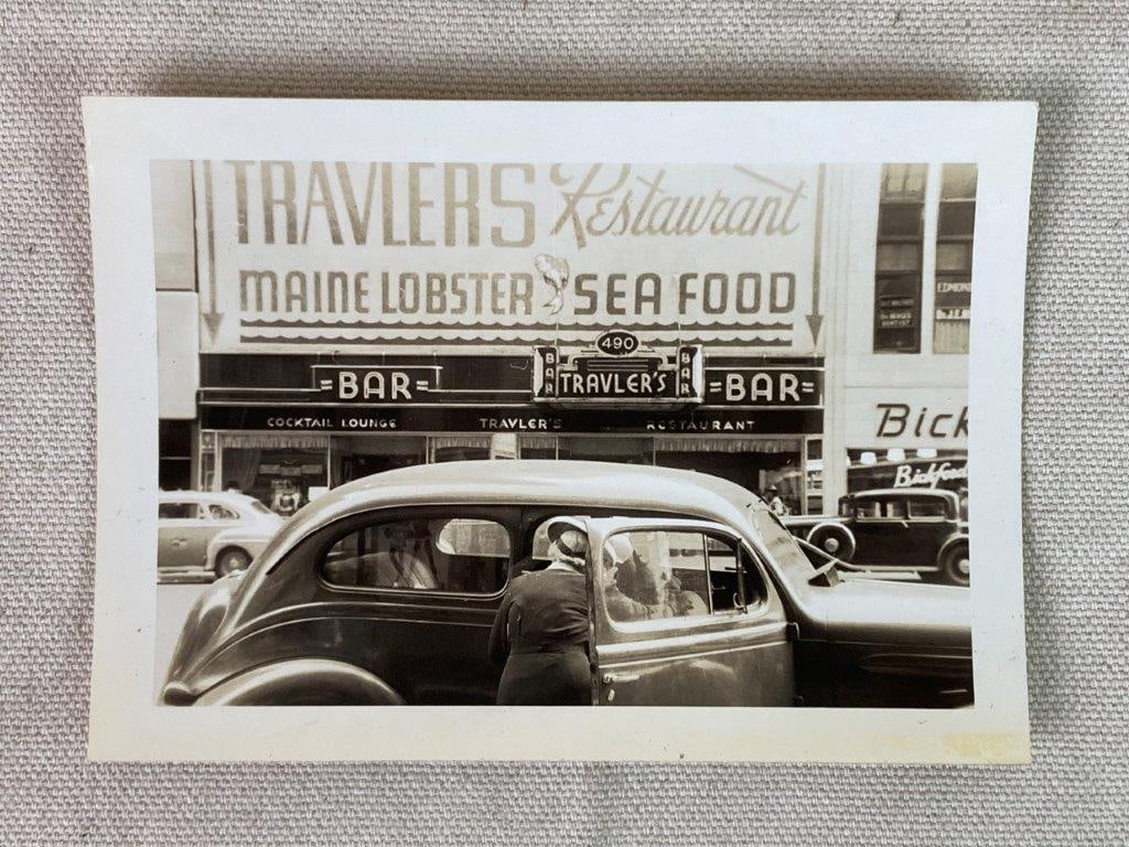 Eight Mid-20th Century NYC Street Photographs - 7