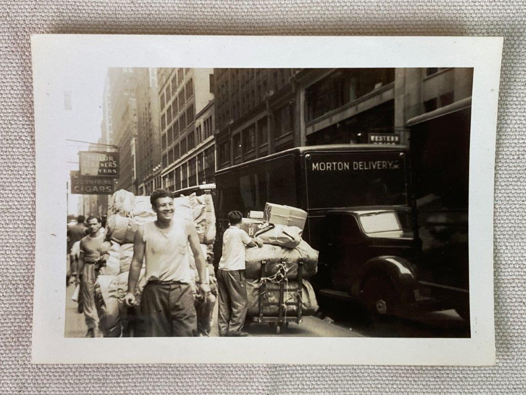 Eight Mid-20th Century NYC Street Photographs - 8