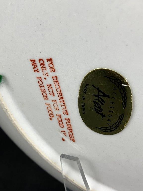 Chinese Export Ware Armorial Crested Plate Pair - 5