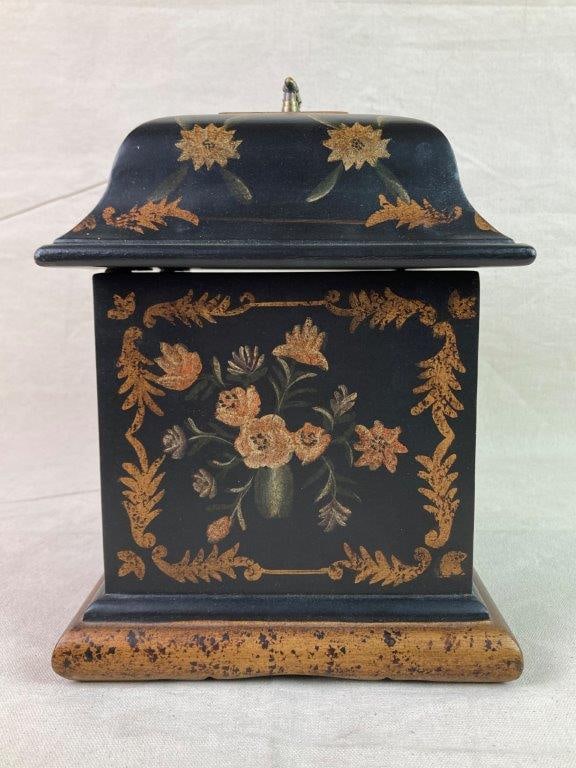 Vintage Painted Black Lacquered Box - 6