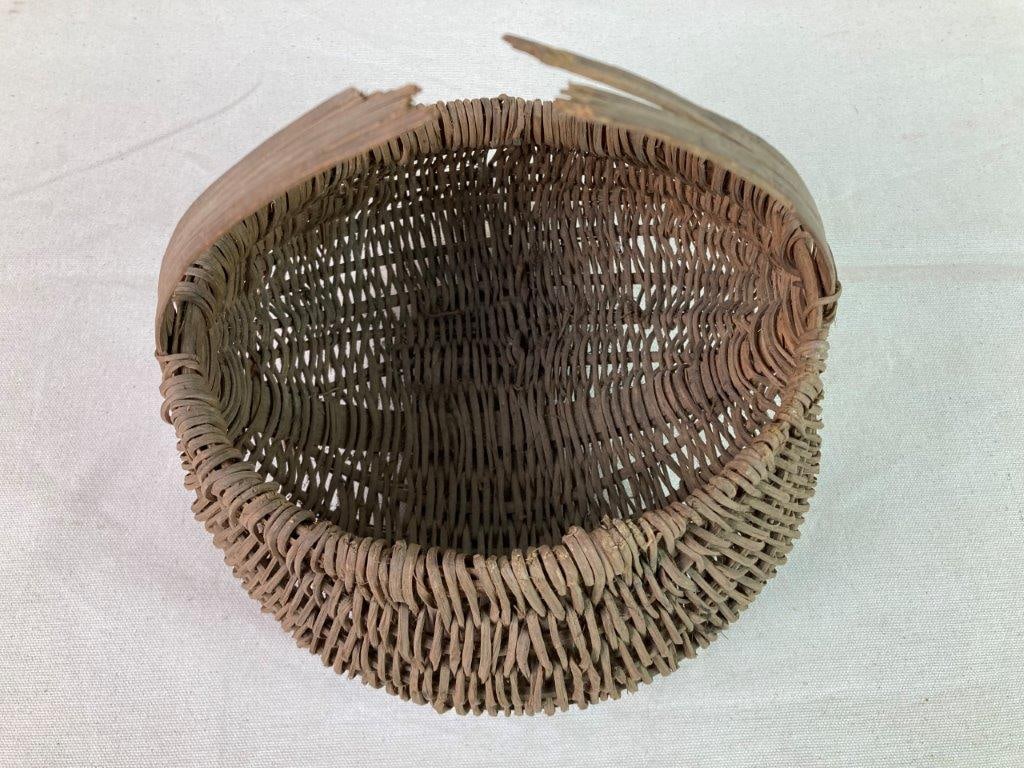 Two Country Gathering Baskets - 9