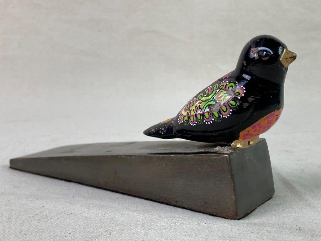 Iron Painted Bird Doorstop (1 of 8)