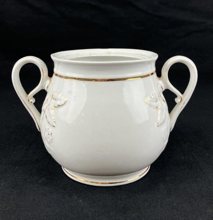 Gilt-Decorated Porcelain Sugar Bowl (1 of 11)