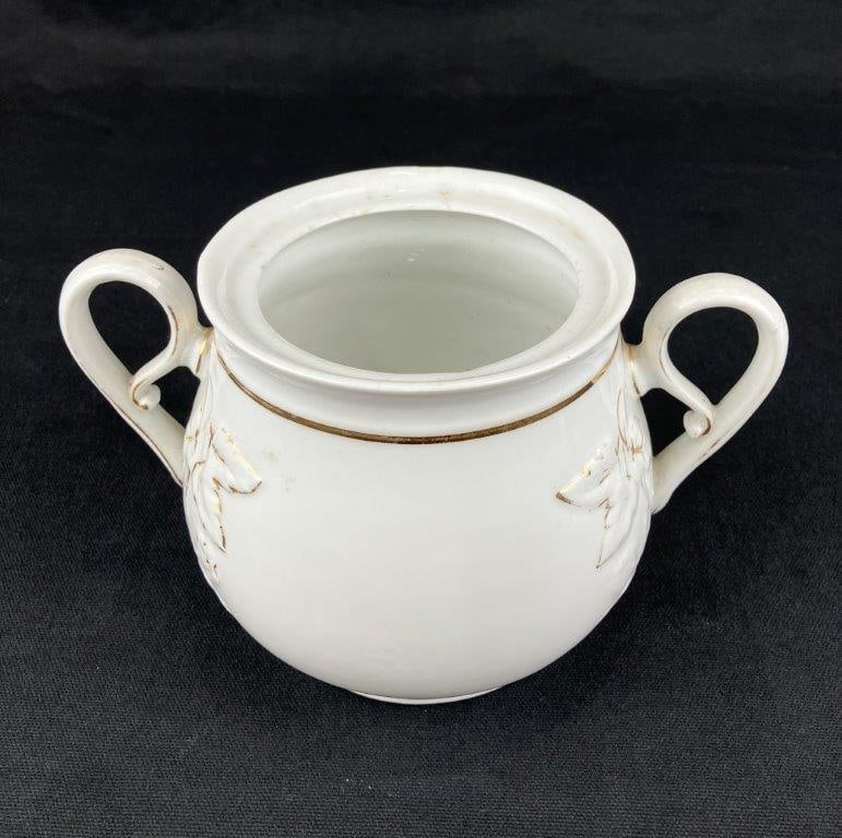 Gilt-Decorated Porcelain Sugar Bowl - 4