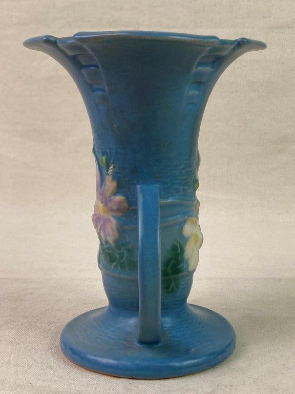 Roseville Pottery Cosmos Handled Vase - 4