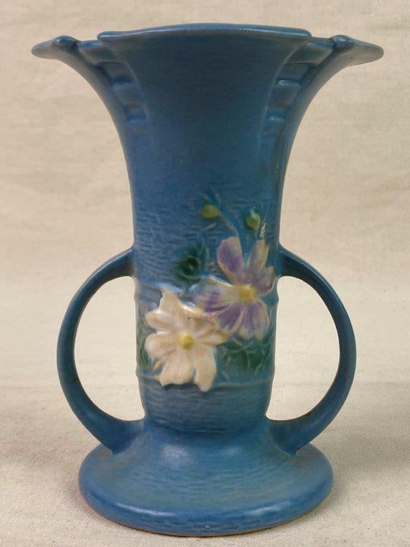 Roseville Pottery Cosmos Handled Vase - 5