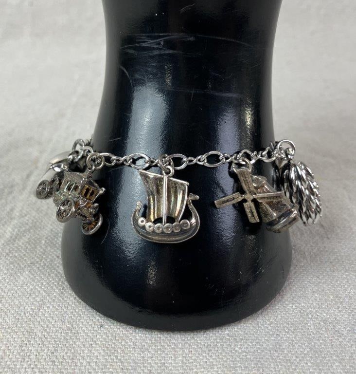 Vintage Sterling Silver Charm Bracelet - 10