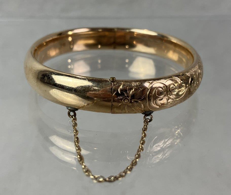 Vintage Goldtone Floral Bangle Bracelet - 2