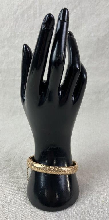 Vintage Goldtone Floral Bangle Bracelet - 3