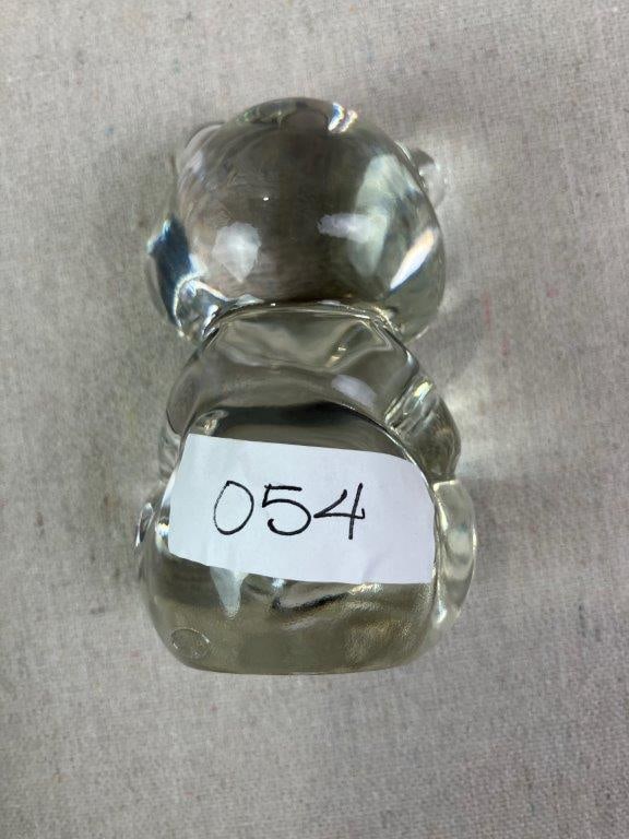 Fenton Art Glass Seated Bear Paperweight - 8