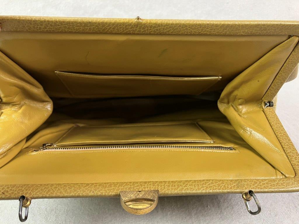 Vintage Floral Needlepoint Tapestry Purse, Mid Century - 10