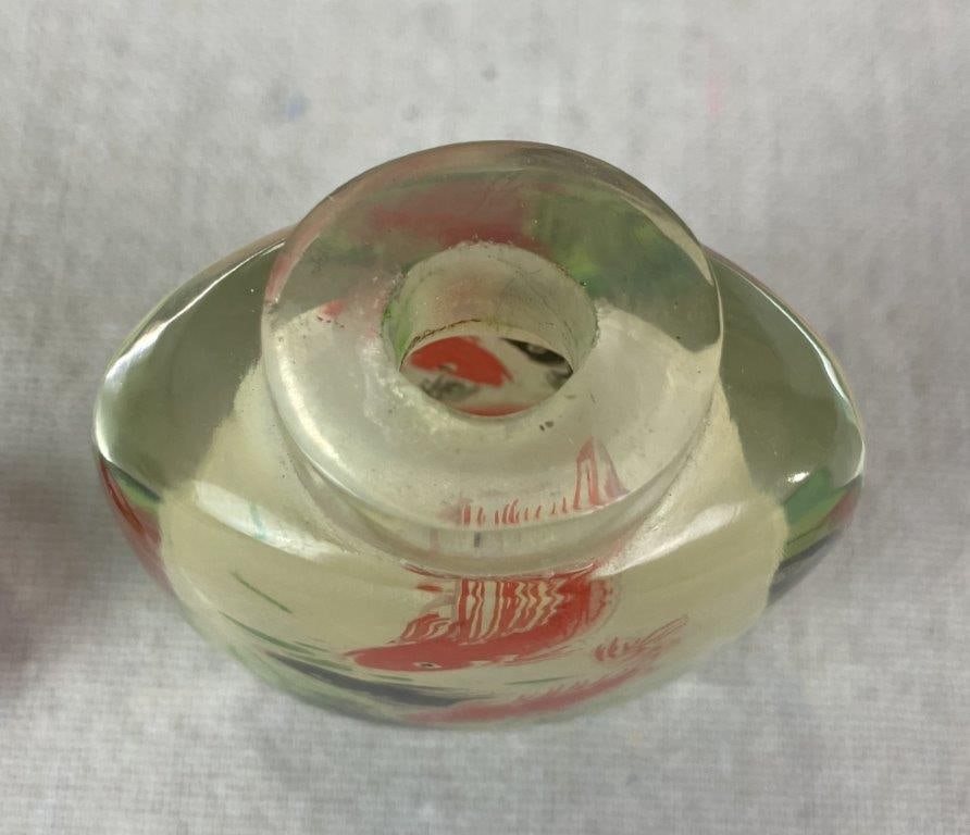 Chinese Reverse Painted Glass Snuff Bottle with Koi Fish - 7
