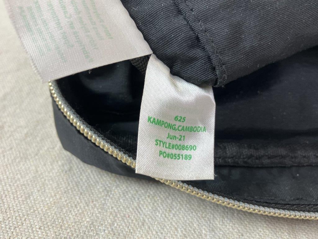 Lilly Pulizter Liadan Crossbody Bag - 8