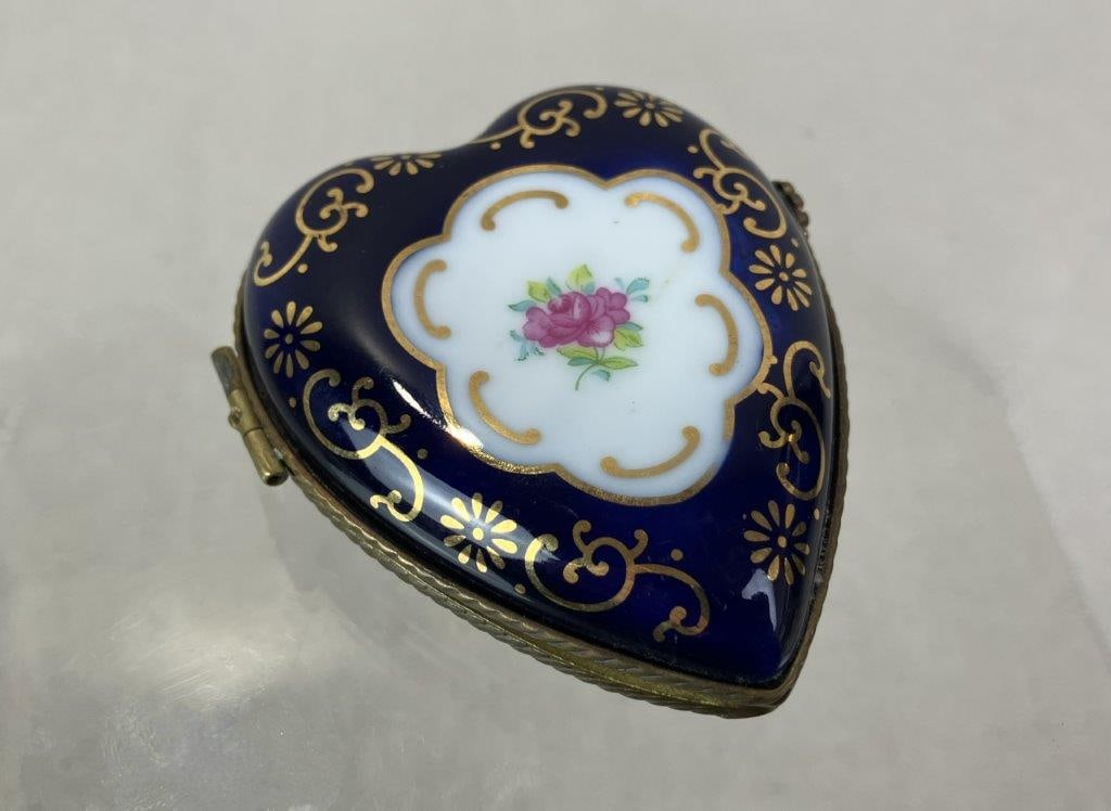 Heart Hand Painted Porcelain Trinket Box - 2