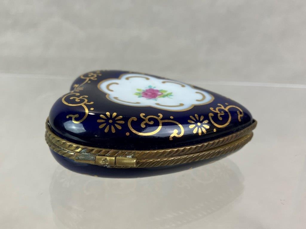 Heart Hand Painted Porcelain Trinket Box - 6