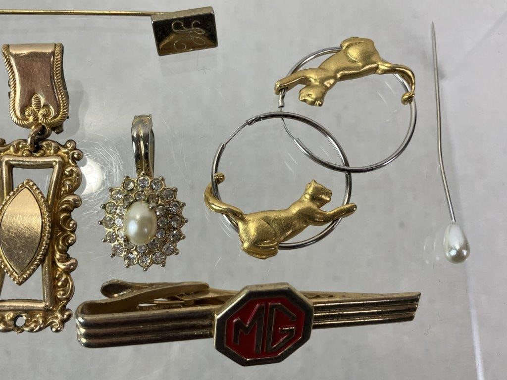 Vintage Jewelry Assortment - 3