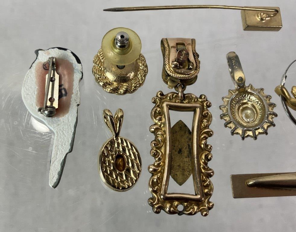 Vintage Jewelry Assortment - 4