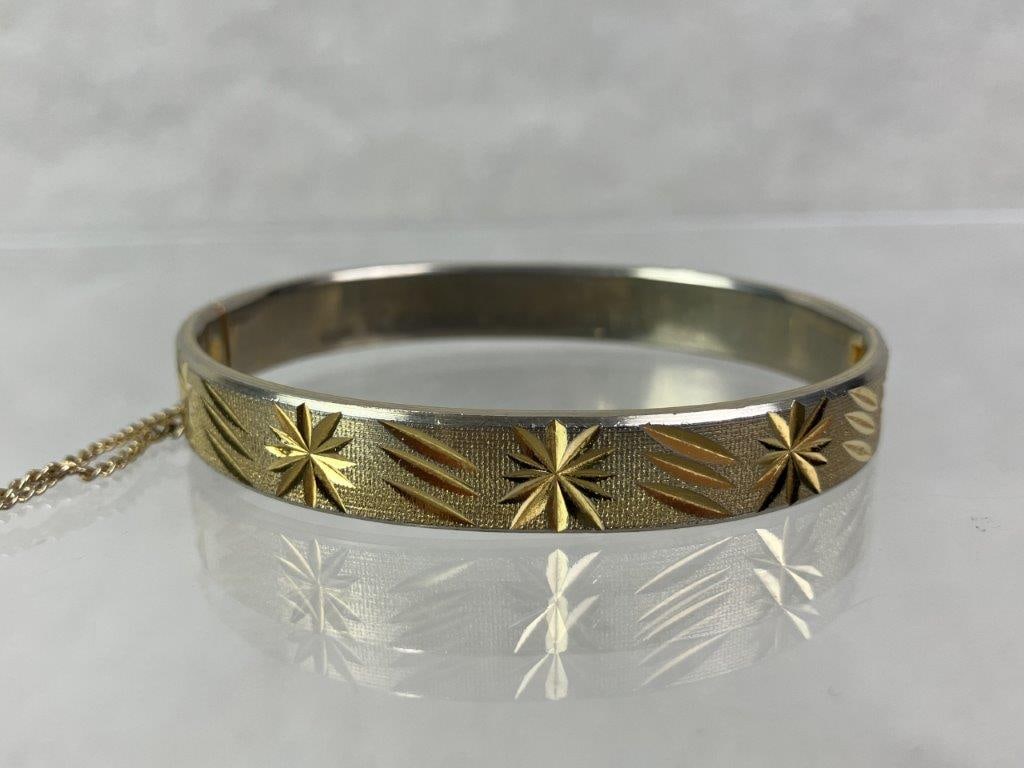 Three Vintage Goldtone Bangles - 4