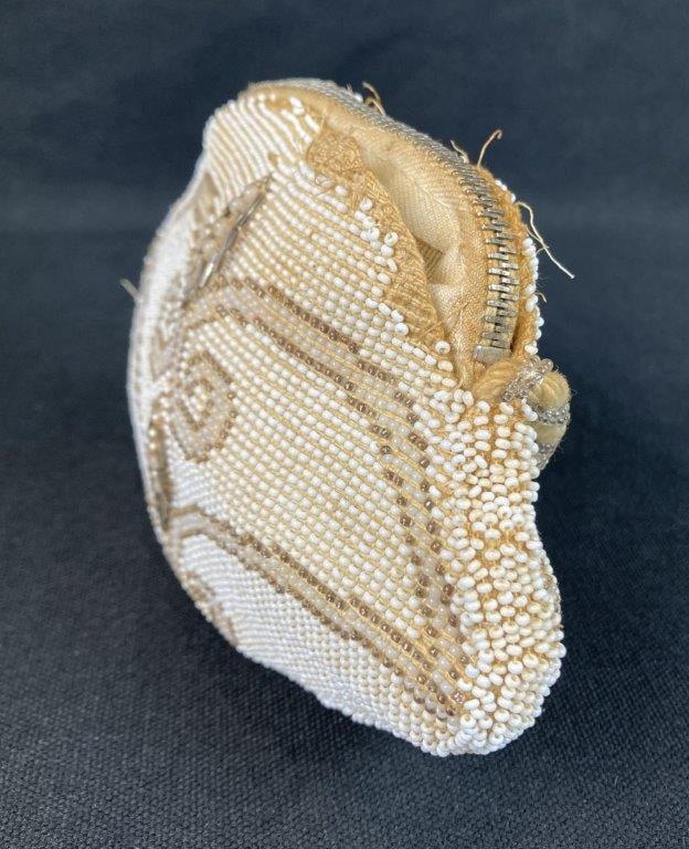 Early 20th Century Beaded Coin Purse - 4