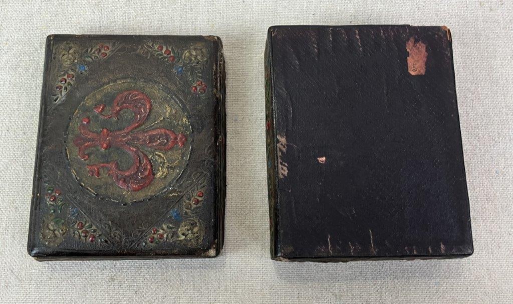 Fleur-de-Lis Paper Mache Trinket Box - 8