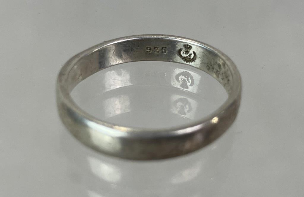 Jewelry with Black Crocodile-Pattern Vinyl Travel Jewelry Box - 18