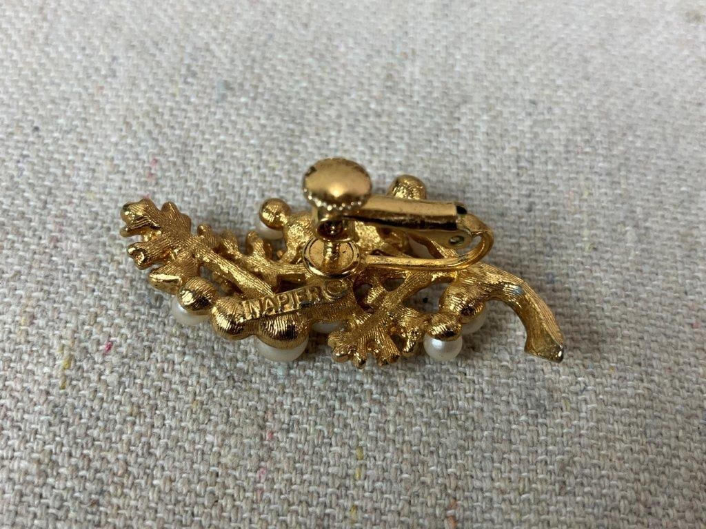 Jewelry with Black Crocodile-Pattern Vinyl Travel Jewelry Box - 8