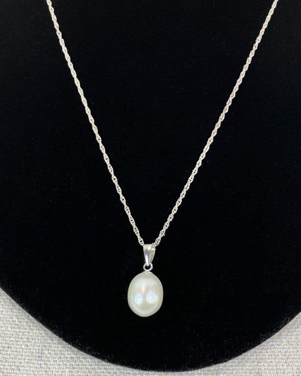 Sterling Silver Freshwater Pearl Necklace - 2