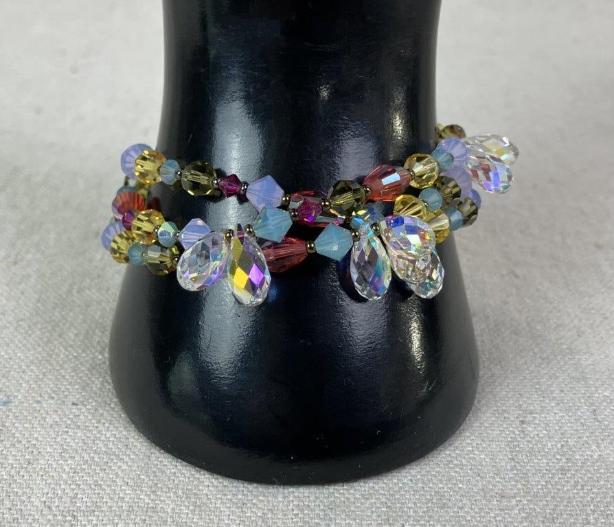 Five Beaded Jewelry Pieces - 8