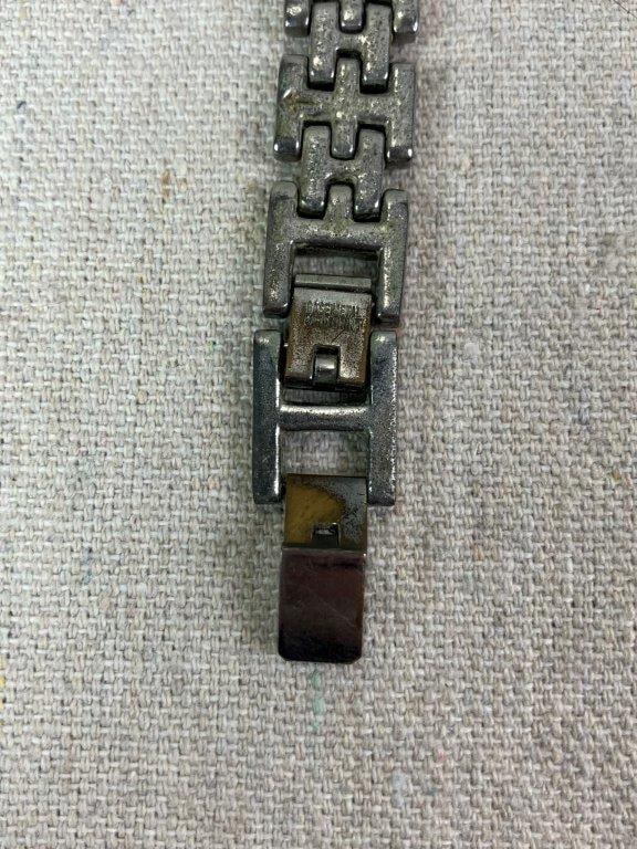 Vintage Disney Women’s Wristwatch with Mickey Dial - 6