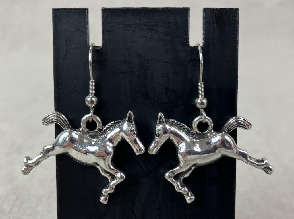 Silvertone Horse Design Bib Necklace and Earring Demi-Parure - 4