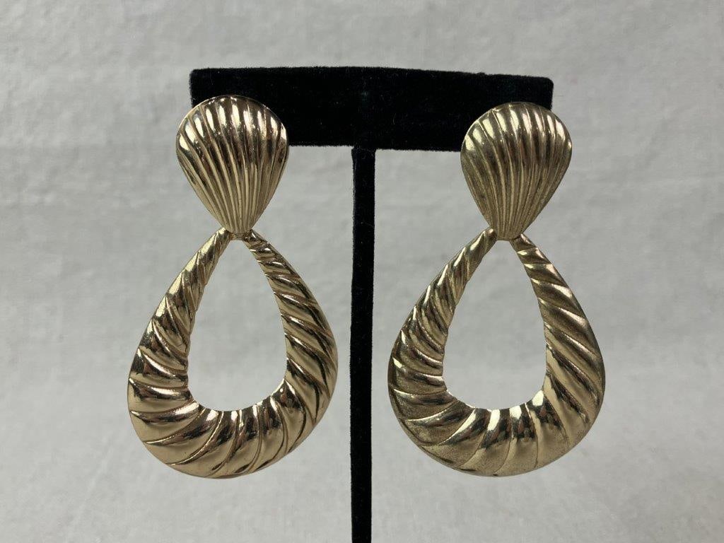 Goldtone Costume Jewelry Grouping - 7