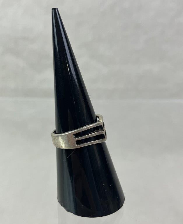 Sterling Silver Modern Geometric Ring - 3