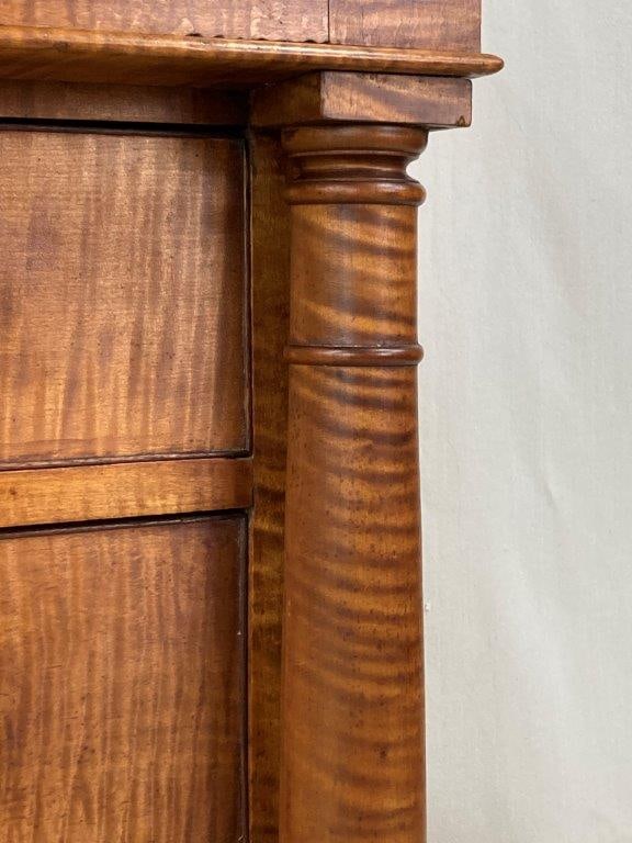 Tiger Maple Chest, 19th Century - 4
