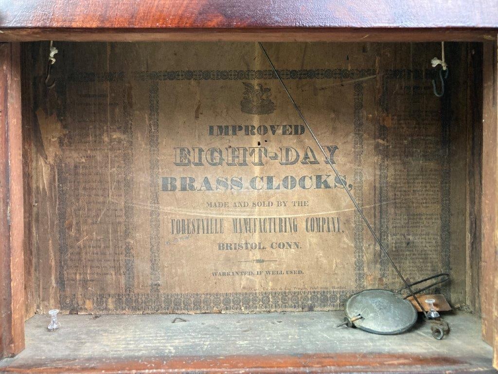 Forestville Verre Églomisé Mantle Clock, 19th Century, Connecticut - 9