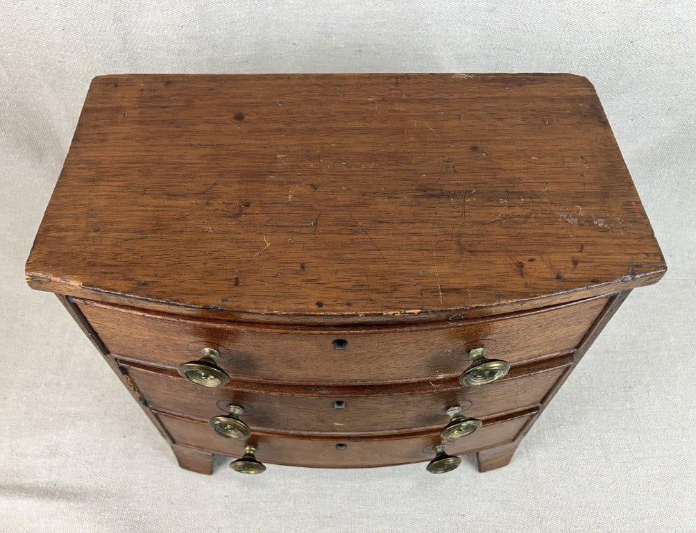 Hepplewhite Miniature Chest - 5