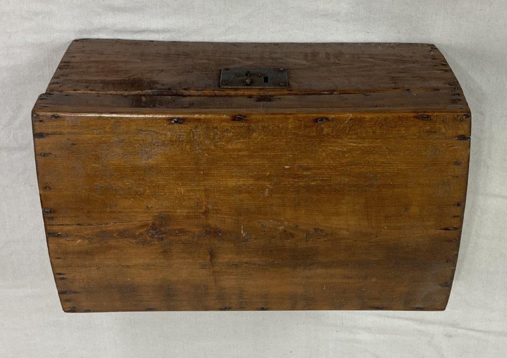 Diminutive Chest - 2