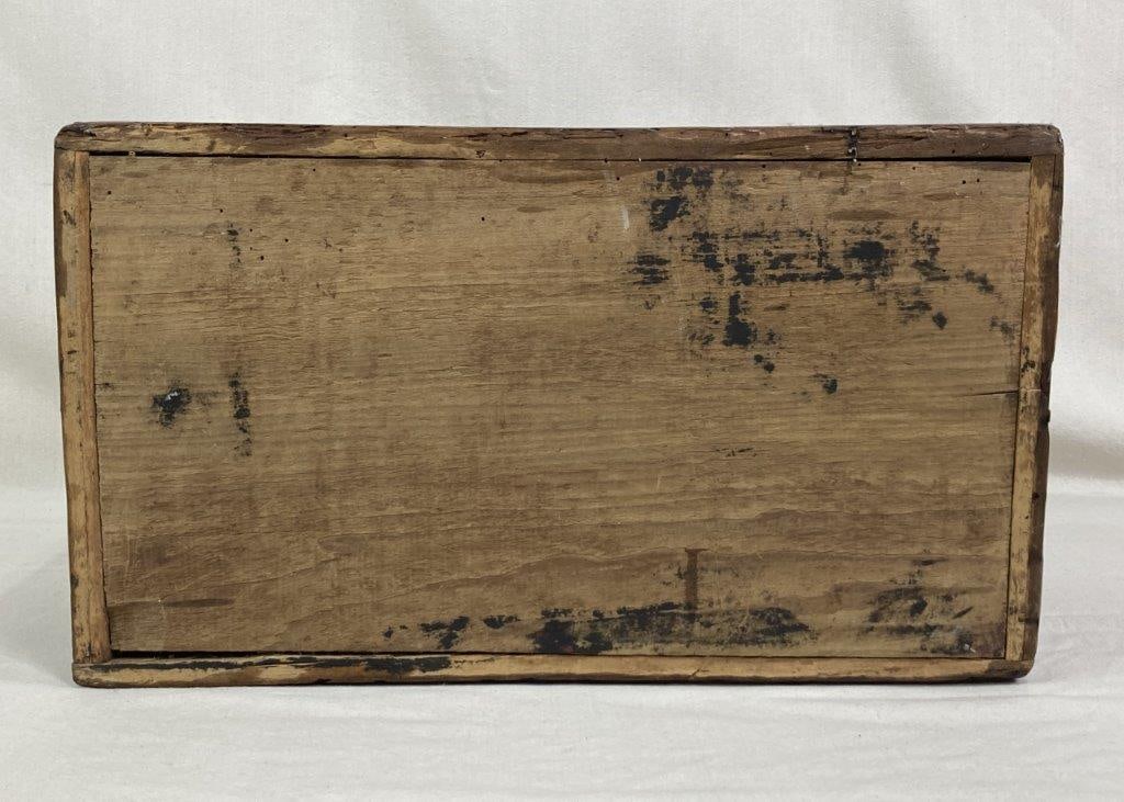 Diminutive Chest - 8