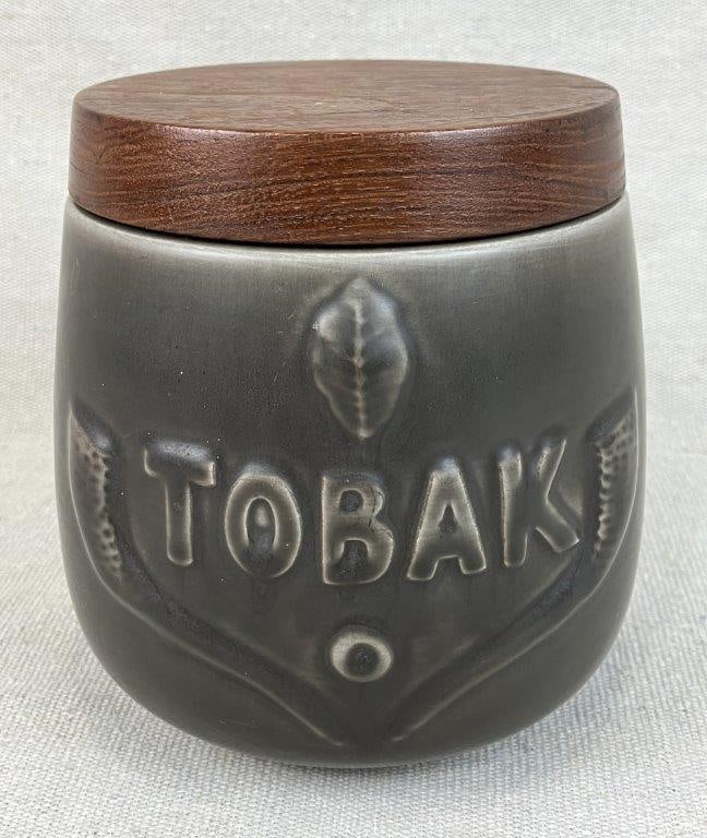 Soholm Pottery Danish Mid-Century Tobacco Jar: 20th Century, an expertly crafted humidor produced by the renowned Soholm pottery studio on the Baltic island of Bornholm, Denmark. This glazed ceramic stoneware piece showcases a distinct