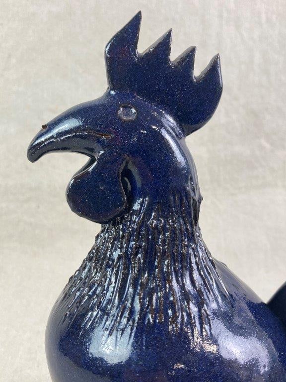 Signed Wayne Hewell Pottery Rooster - 4